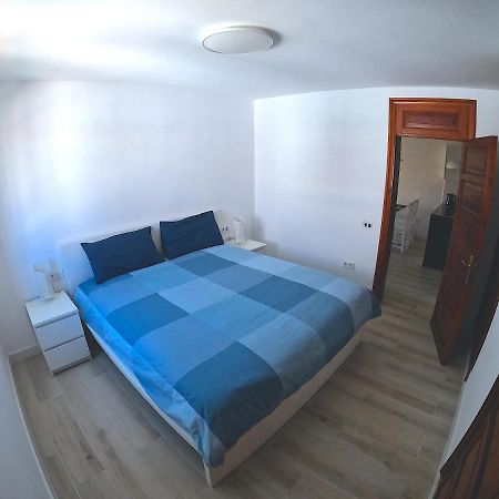 Parque Santiago I - 2 Bedroom - 1 Bathroom - Open Plan Living - Kitchen Area - Extra Large Balcony - First Floor Apartment Playa de las Americas  Zewnętrze zdjęcie