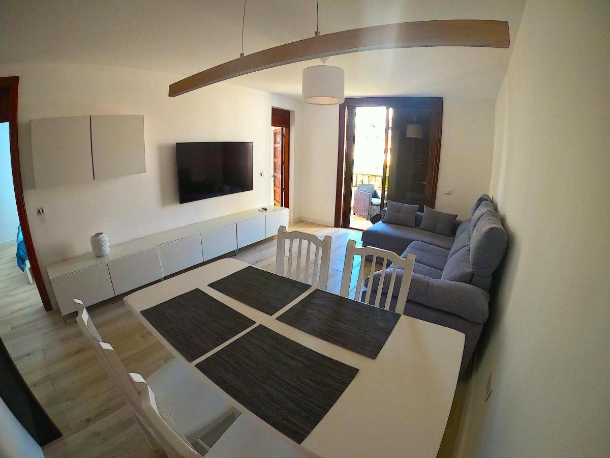 Parque Santiago I - 2 Bedroom - 1 Bathroom - Open Plan Living - Kitchen Area - Extra Large Balcony - First Floor Apartment Playa de las Americas  Zewnętrze zdjęcie