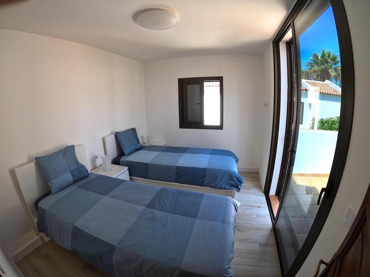 Parque Santiago I - 2 Bedroom - 1 Bathroom - Open Plan Living - Kitchen Area - Extra Large Balcony - First Floor Apartment Playa de las Americas  Zewnętrze zdjęcie